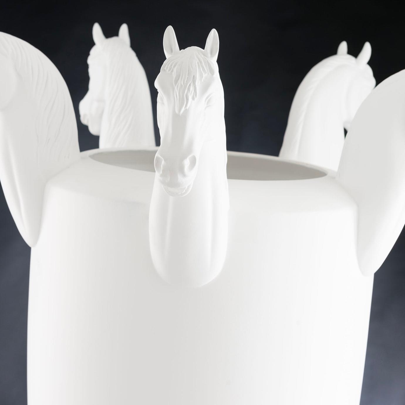 Obice Horse Vase