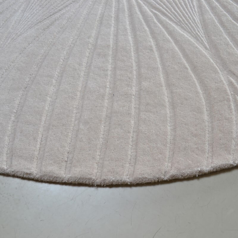 Beige Wool Embossed Circle Rug ☞ Size: Round 5' (Ø 150 cm)