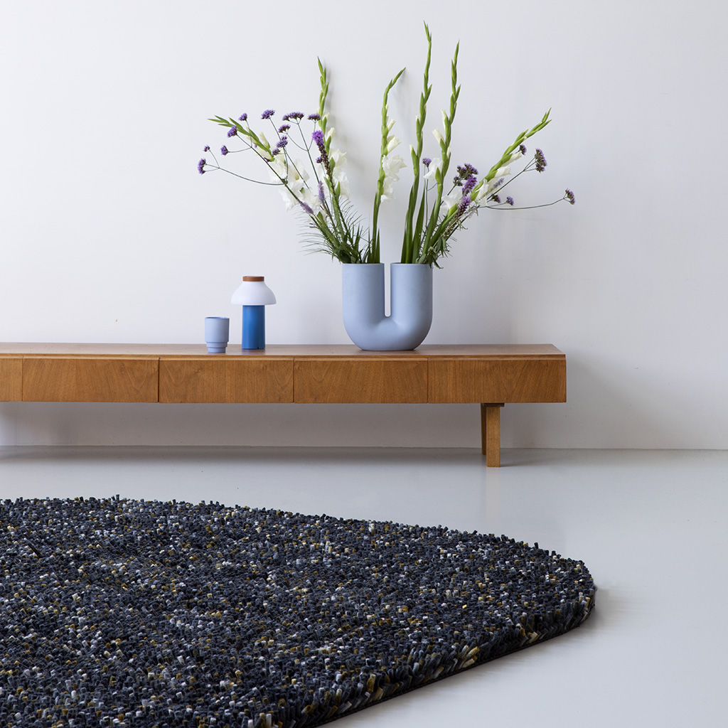 Dots Felt Luxury Rug