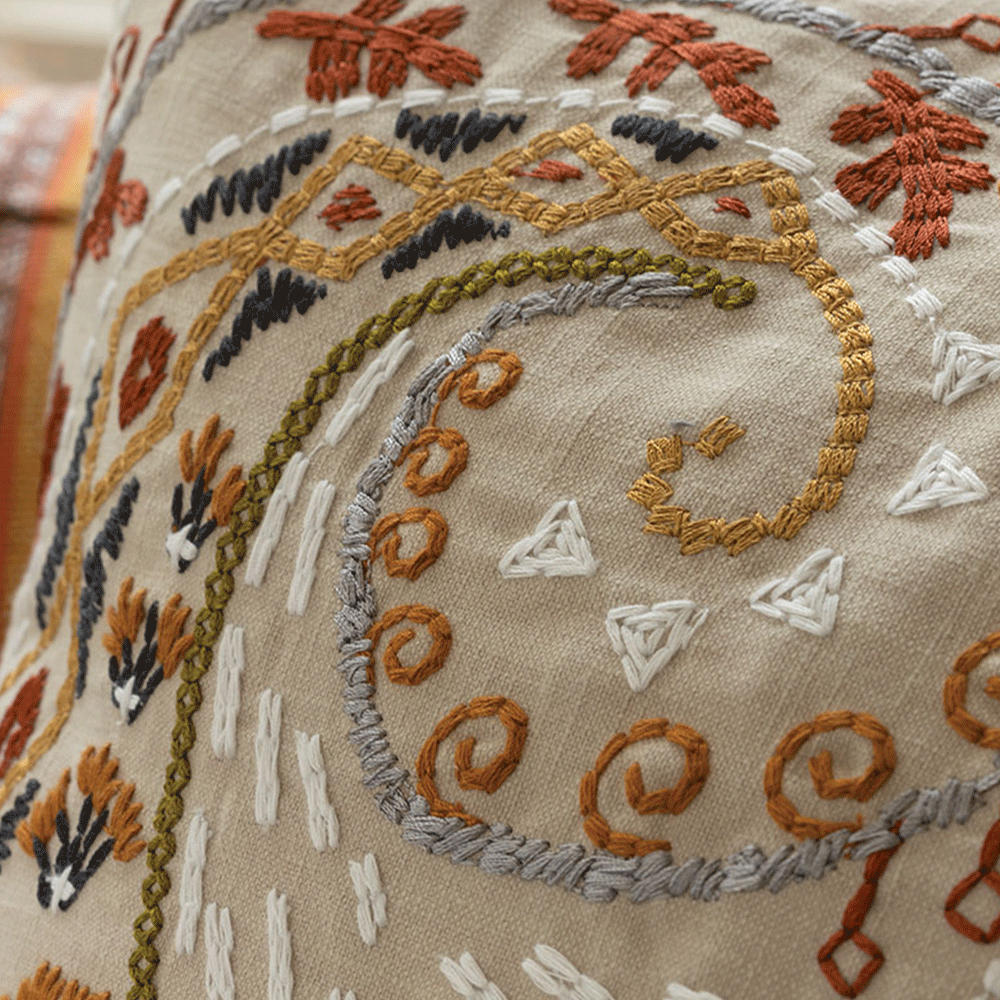 Lakhama Cushion