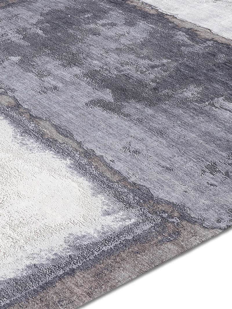 Silver / Anthracite Hand-Woven Rug