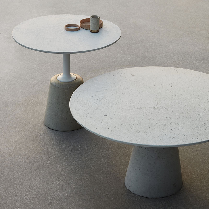 Rock Mini Italian Coffee Table ☞ Structure: Cement Natural X080 ☞ Top: Matt Lacquered - White X042 ☞ Dimensions: Ø 60 cm