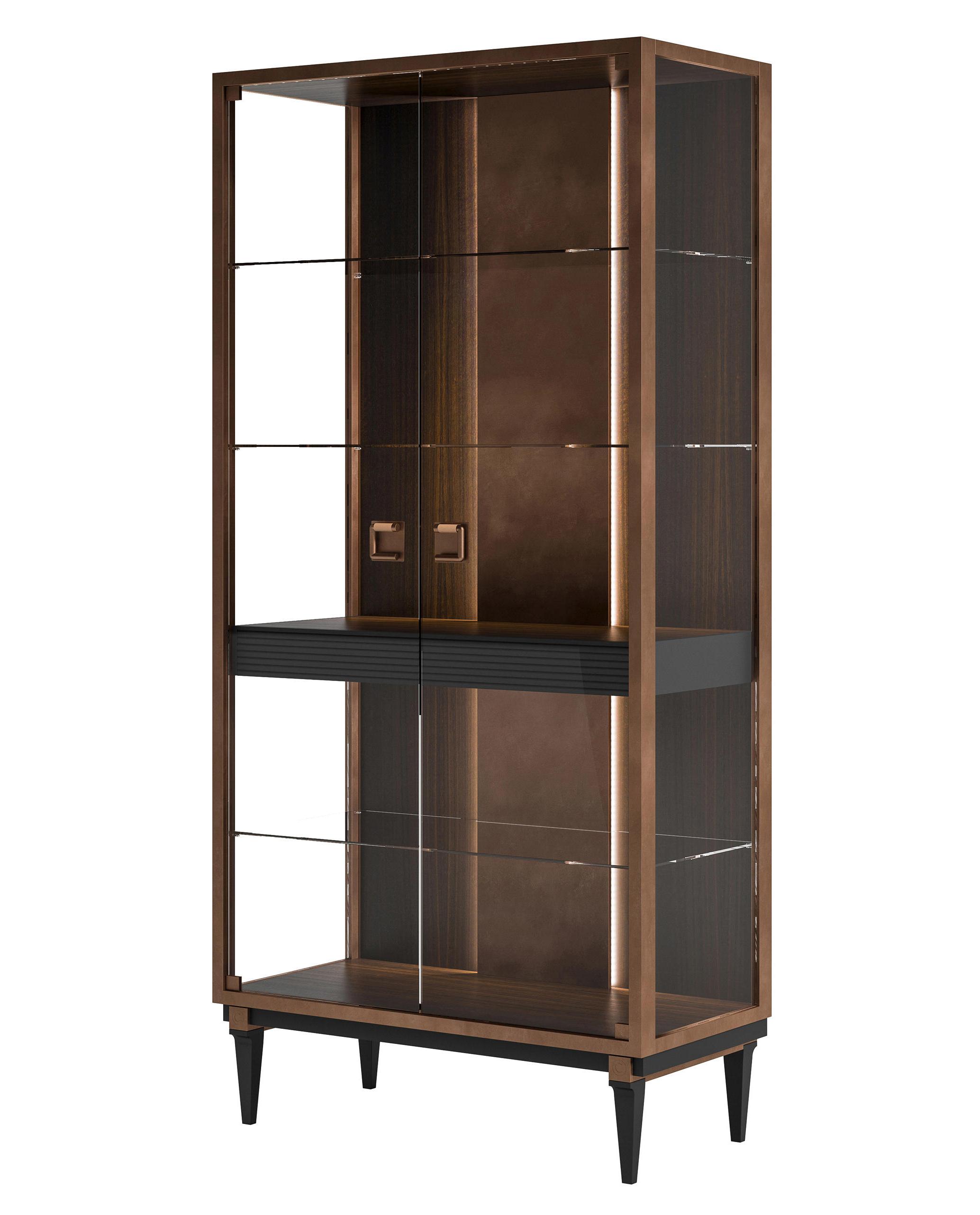 Excuisite Showcase Cabinet