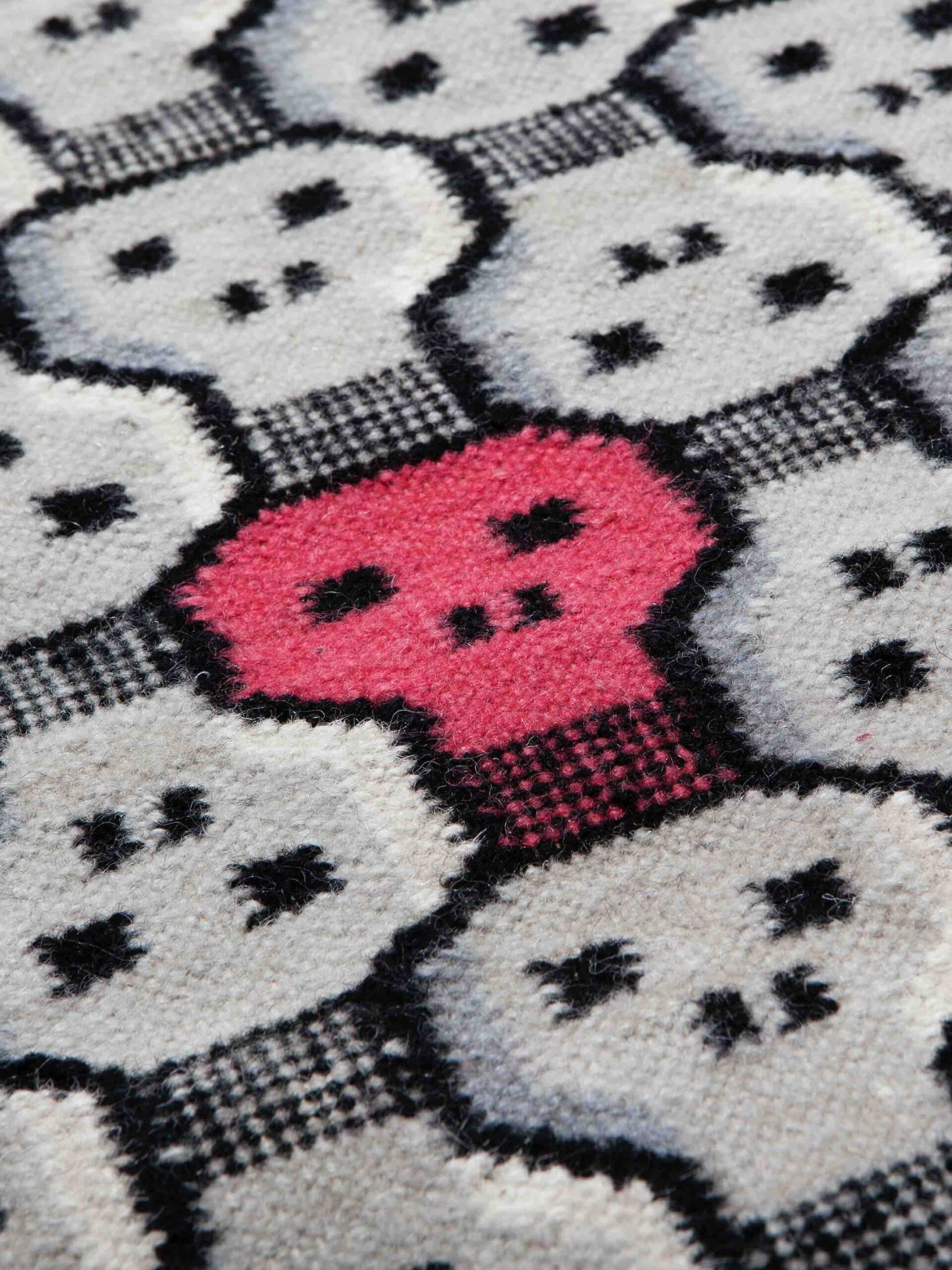 Knock Out Small Designer Handmade Rug