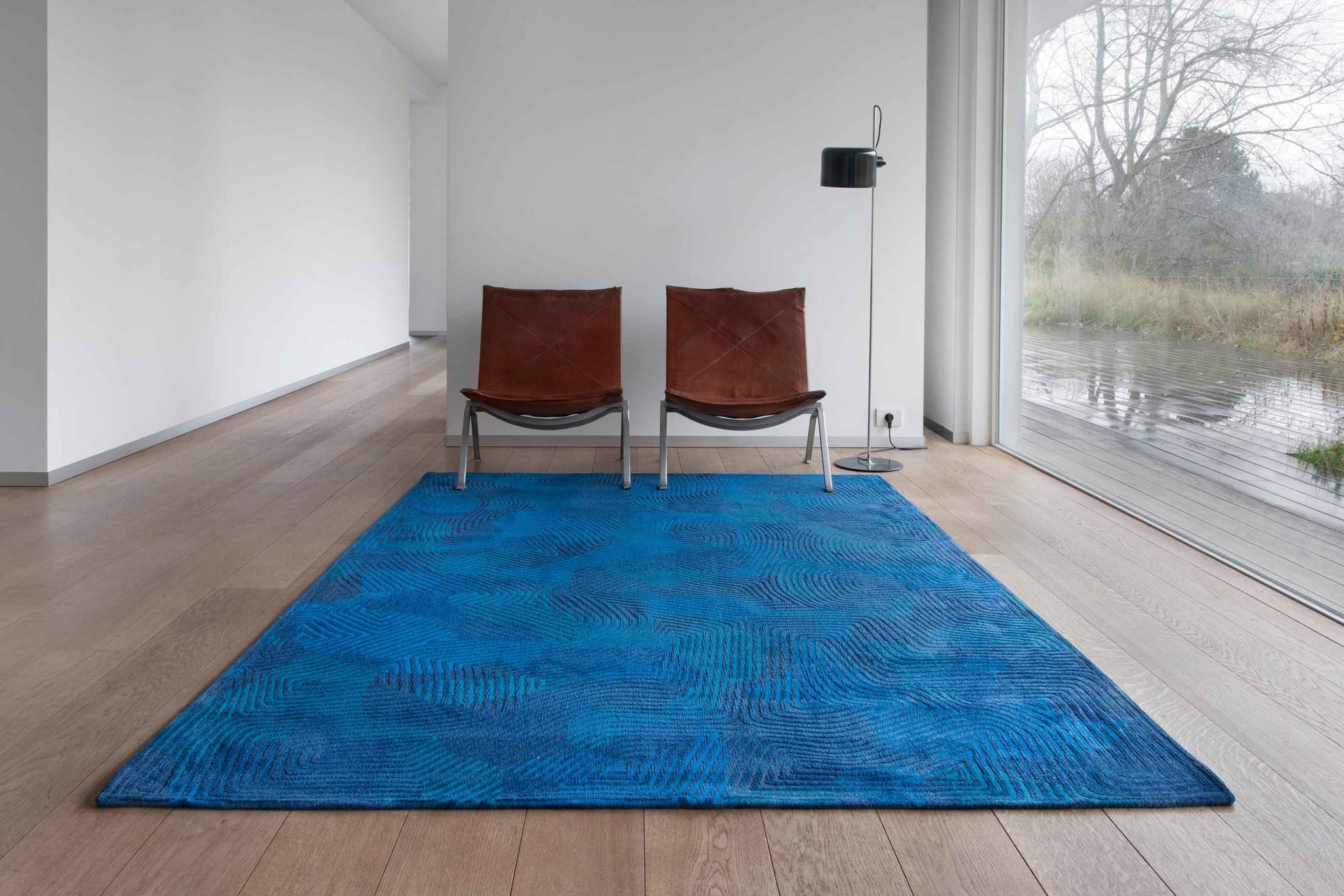 Blue Flatwoven Rug ☞ Size: 5' 7" x 8' (170 x 240 cm)