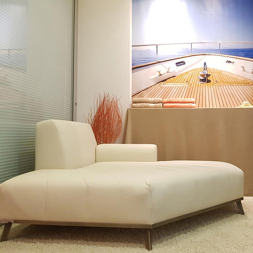 Expanding White Chaise Longue