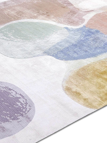 Powder Hand-Woven Rug