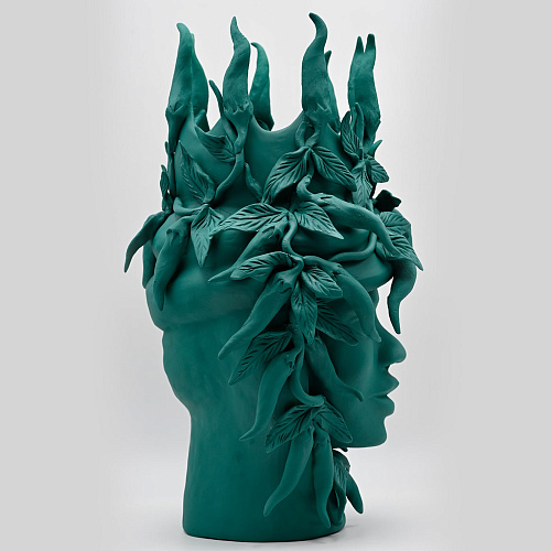 Moor's Head Dark Green Sculpture