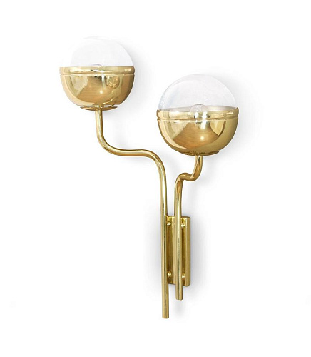 Sleek Brass Wall Light