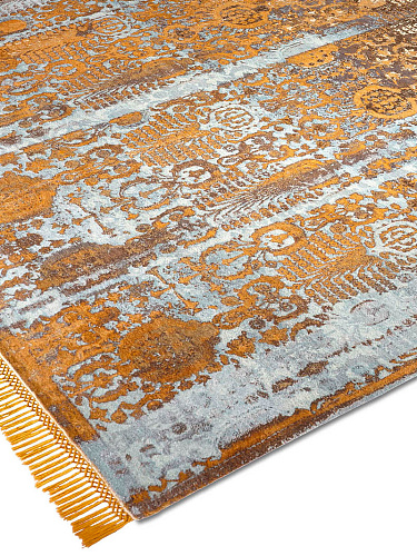 Woods Exquisite Handmade Rug