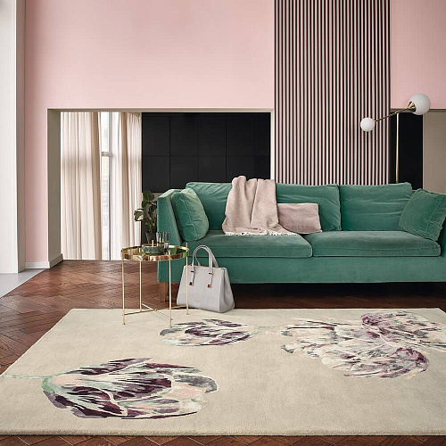 Hand-Tufted Floral Beige Rug