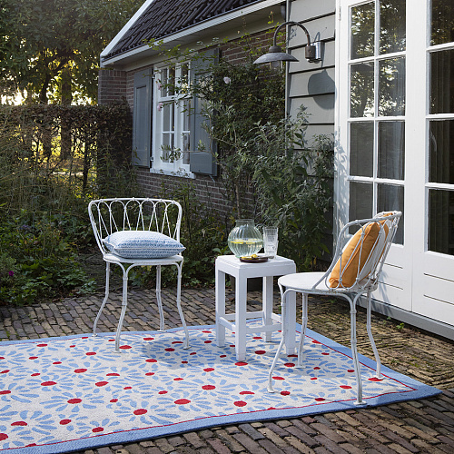 Daisy Sky Blue Outdoor Rug