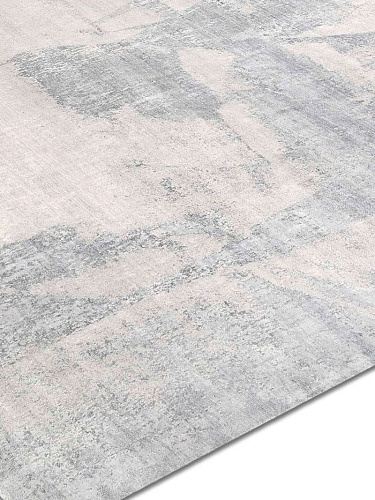 Grey / Beige Exquisite Handmade Rug