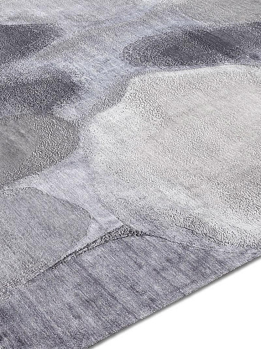 Frosty Hand-Woven Rug