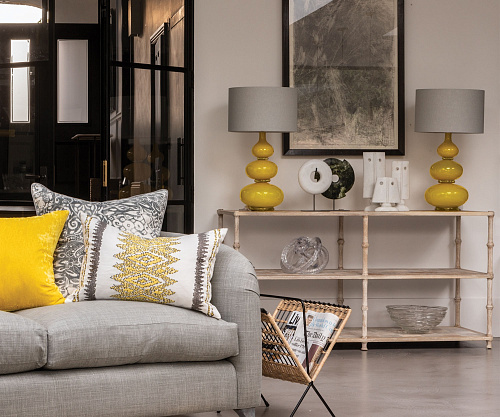 Aragoa Table Lamp