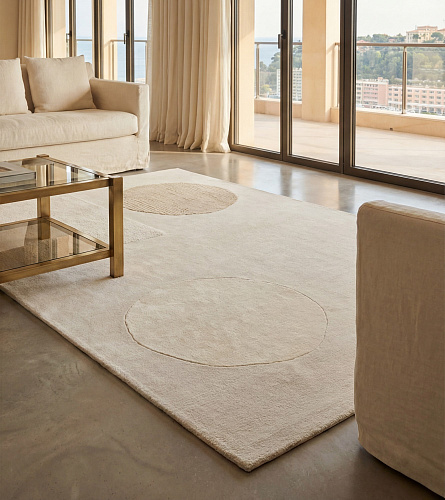 Minimal Dots Handcrafted Rug