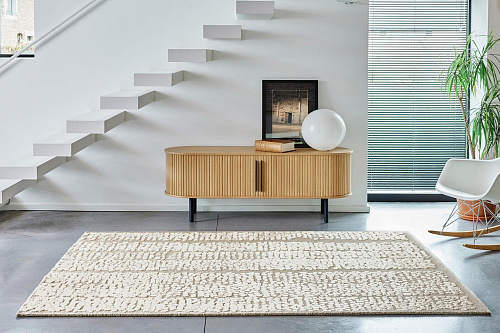 Hand-Tufted Wool & Tencel Rug
