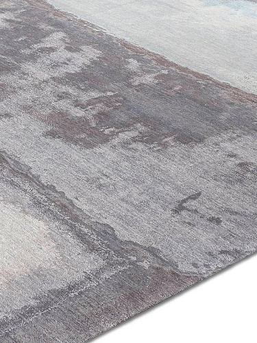 Silver / Grey Hand-Woven Rug