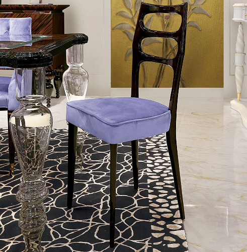 High-Gloss Brown Chair