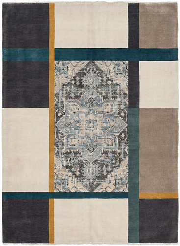 Central Medallion Handcrafted Rug