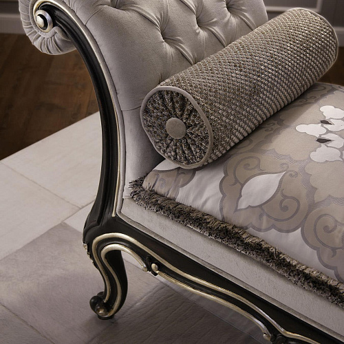 Silver Leaf Chaise Longue