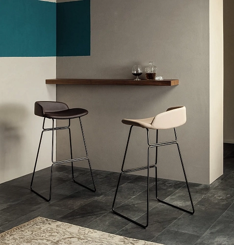 Brend Bar Stool