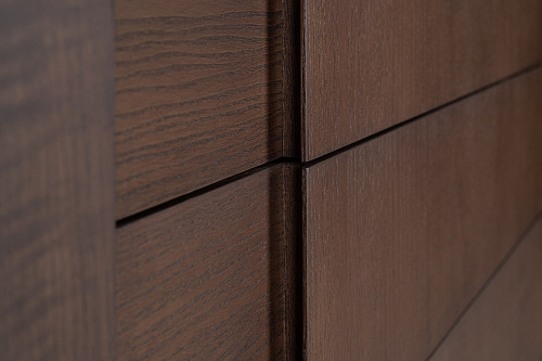 Anerio Dresser