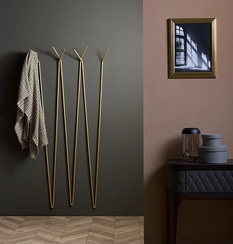 Lost Clothes Rack